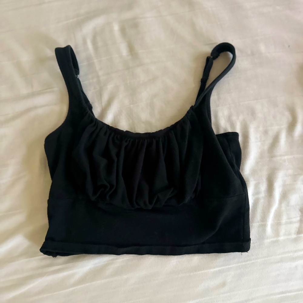 Hollister Black Cropped tank top!